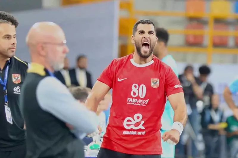 أحمد عادل لاعب يد الأهلي